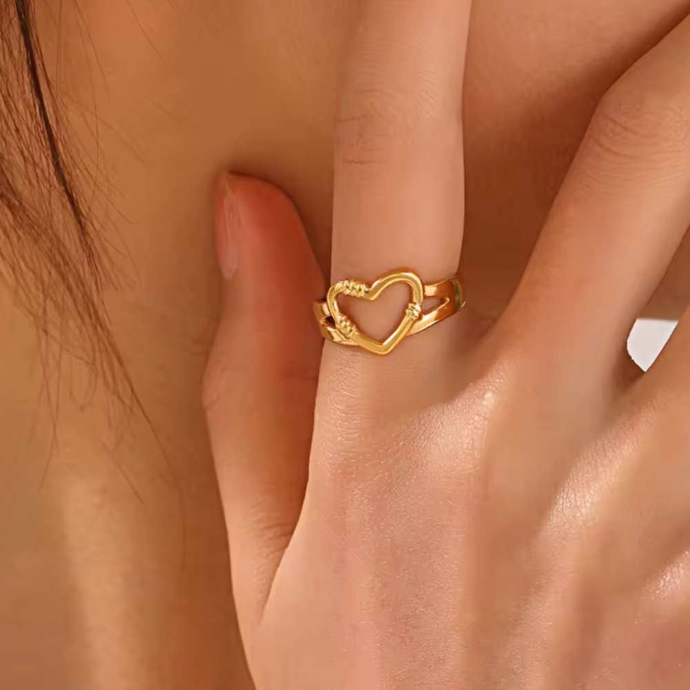 Stainless Steel Adjustable Gold Heart Ring - Size Adjustable (R34) - Picture 1 of 6